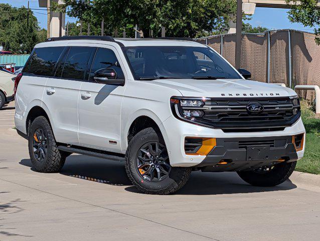 new 2025 Ford Expedition car, priced at $79,184