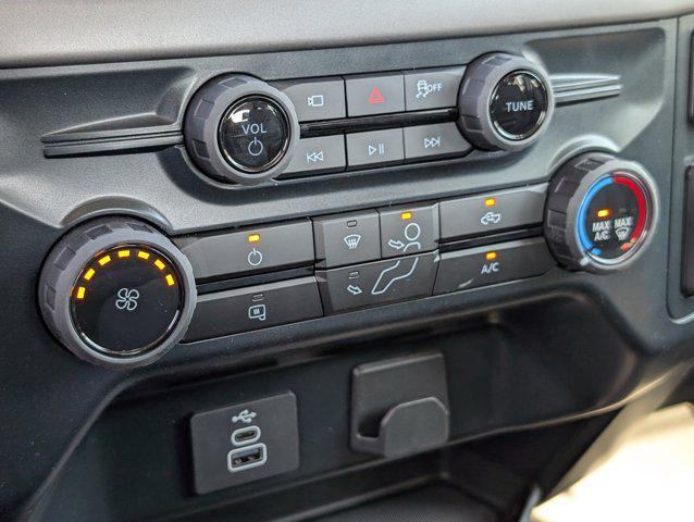 new 2025 Ford F-150 car, priced at $49,172