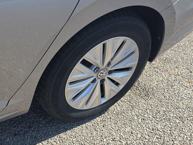used 2020 Volkswagen Jetta car, priced at $17,500