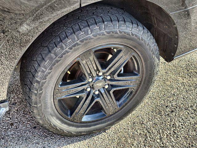 used 2021 Ford Expedition car, priced at $32,000