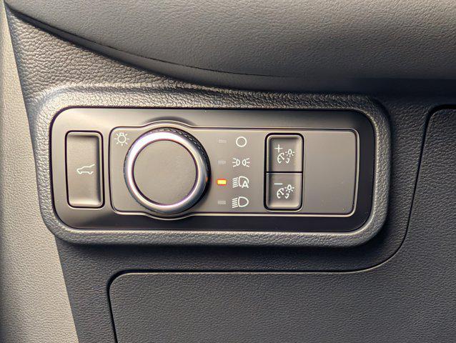 new 2025 Ford Explorer car, priced at $42,145