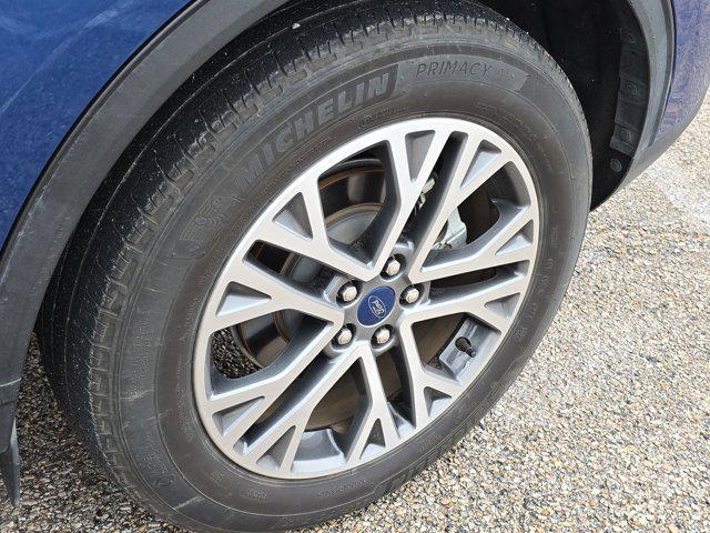 used 2022 Ford Escape car, priced at $23,500