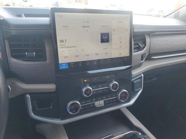 used 2024 Ford Expedition car, priced at $51,500