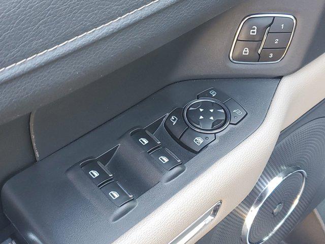 used 2024 Ford Expedition car, priced at $51,500