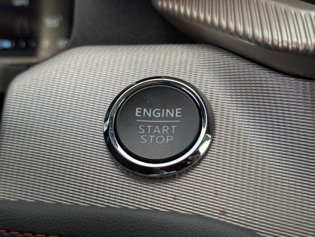 new 2025 Ford Explorer car, priced at $45,665