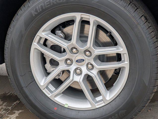 new 2025 Ford Explorer car, priced at $45,665