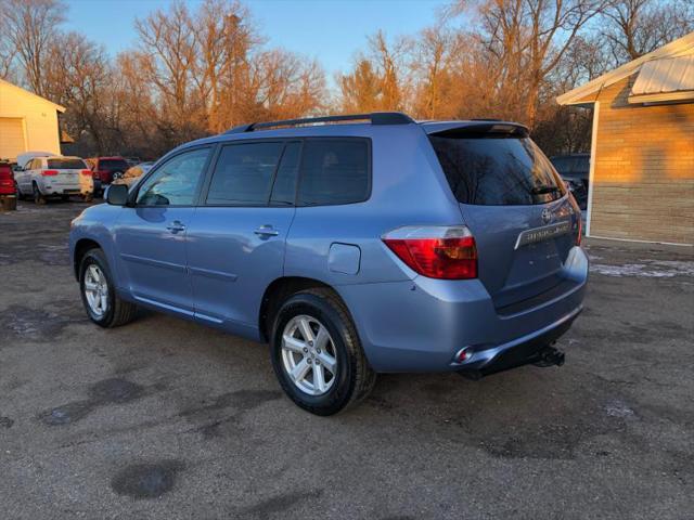 used 2010 Toyota Highlander car, priced at $8,995