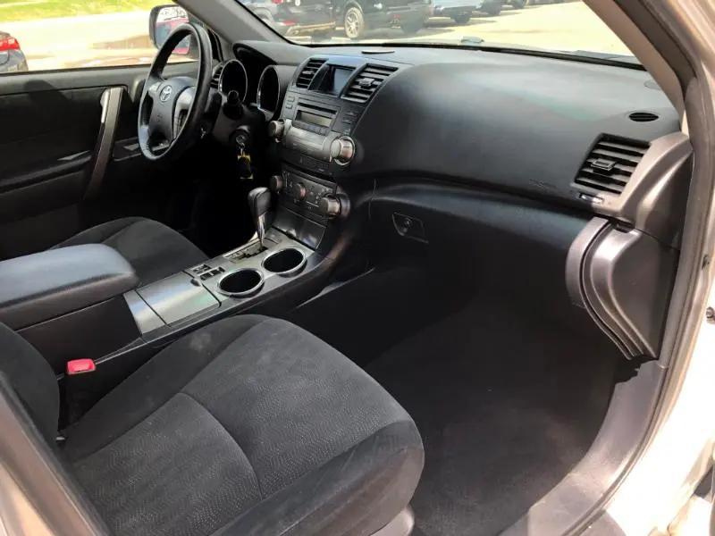 used 2008 Toyota Highlander car, priced at $8,795