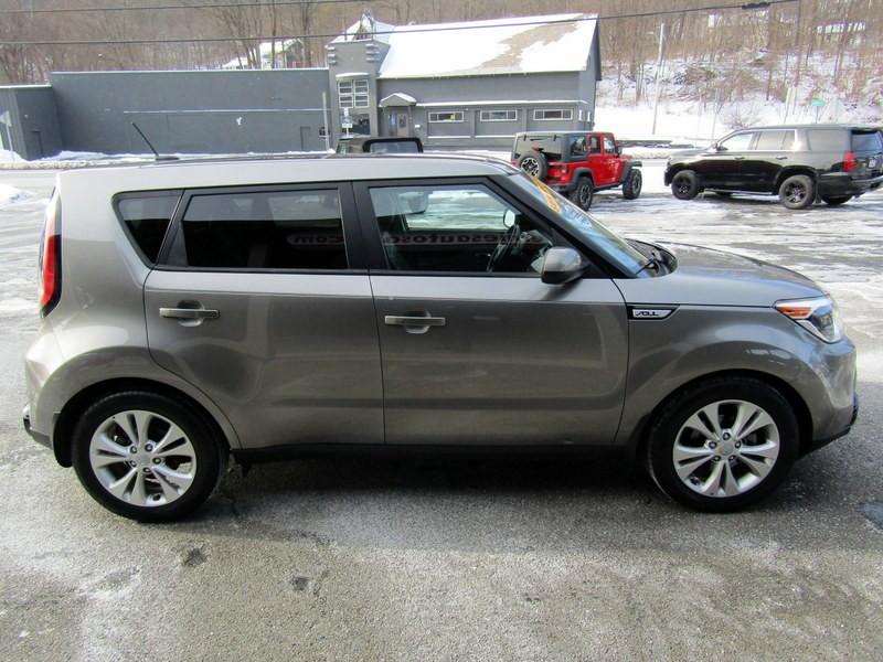 used 2016 Kia Soul car, priced at $13,995