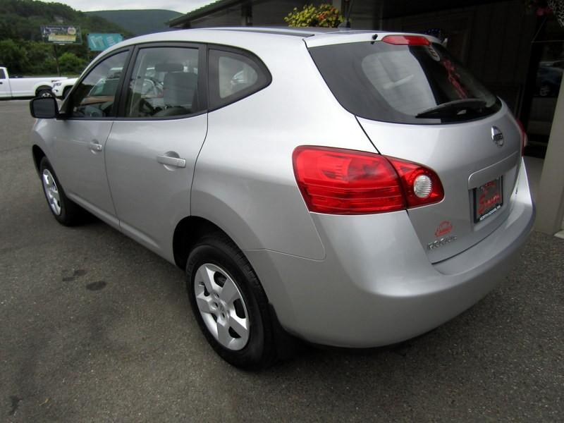 used 2009 Nissan Rogue car, priced at $10,995