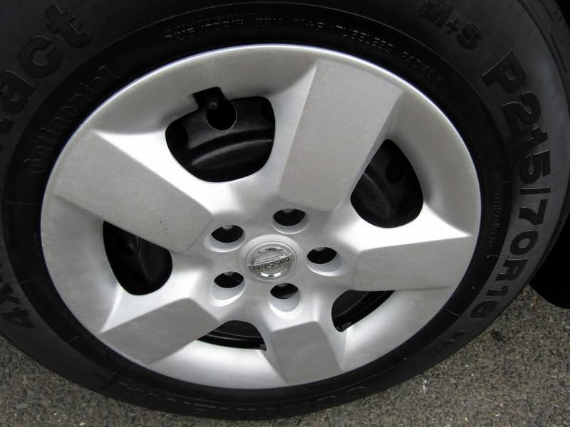 used 2009 Nissan Rogue car, priced at $10,995