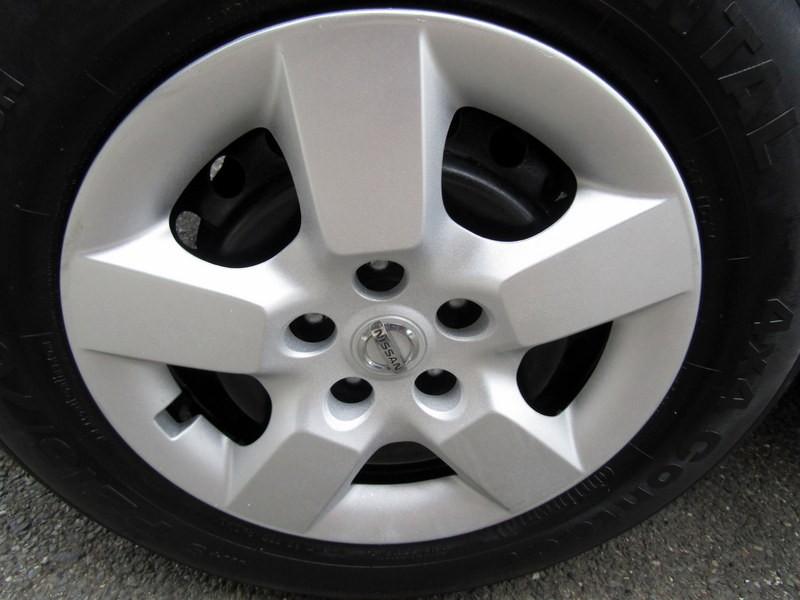 used 2009 Nissan Rogue car, priced at $10,995