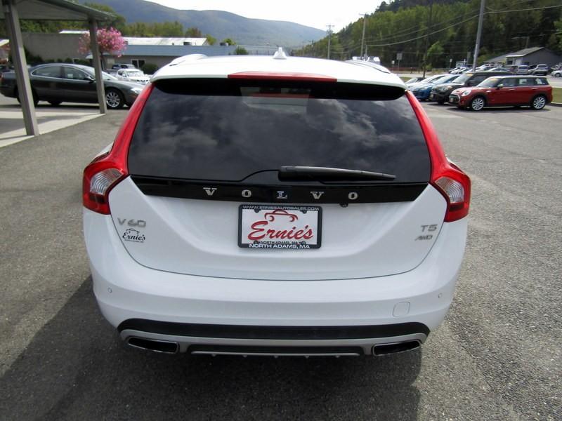 used 2018 Volvo V60 Cross Country car, priced at $27,995