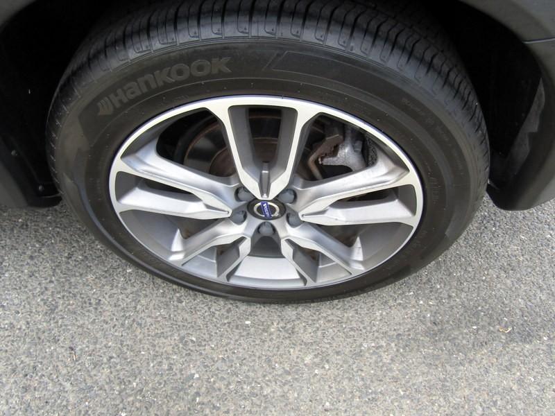 used 2018 Volvo V60 Cross Country car, priced at $27,995
