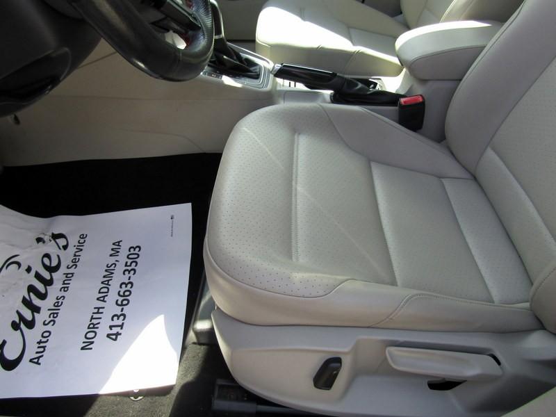 used 2017 Volkswagen Golf Alltrack car, priced at $17,995