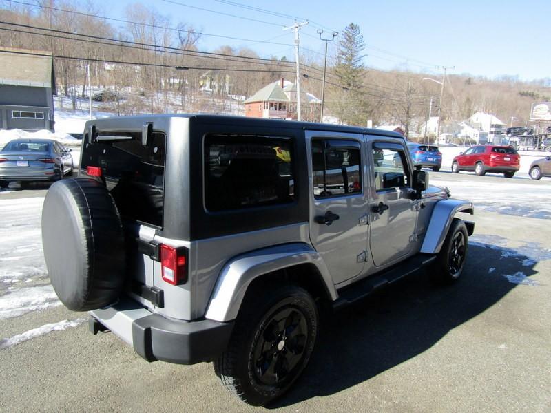 used 2015 Jeep Wrangler Unlimited car, priced at $19,995