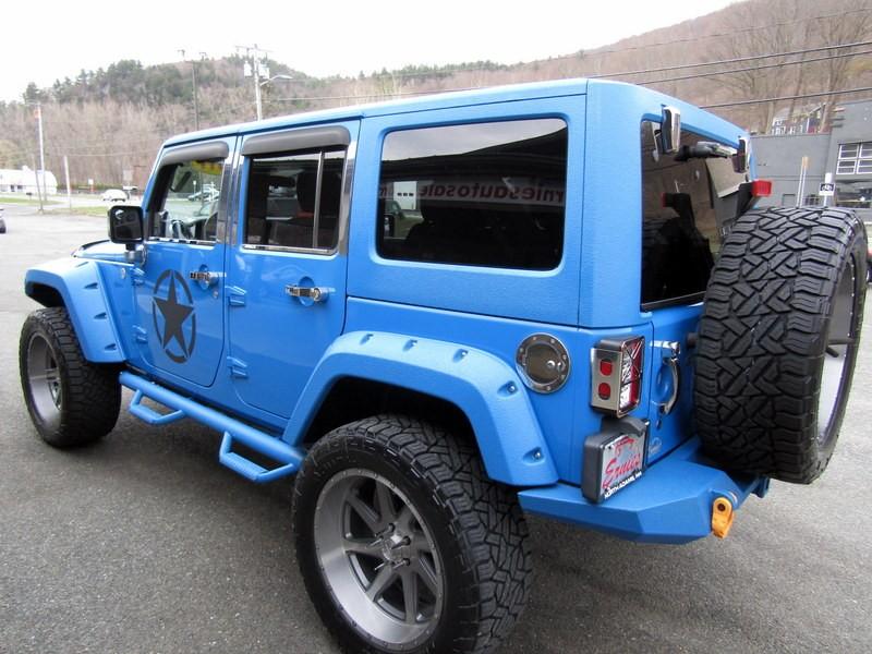 used 2011 Jeep Wrangler Unlimited car, priced at $22,500