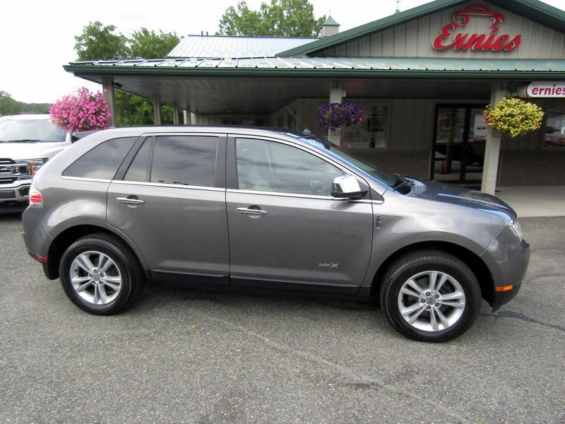 used 2010 Lincoln MKX car, priced at $12,500