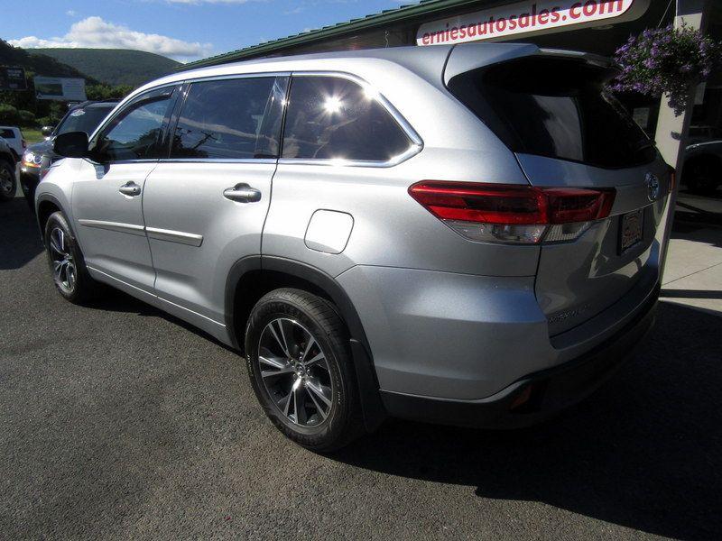 used 2018 Toyota Highlander car, priced at $29,995