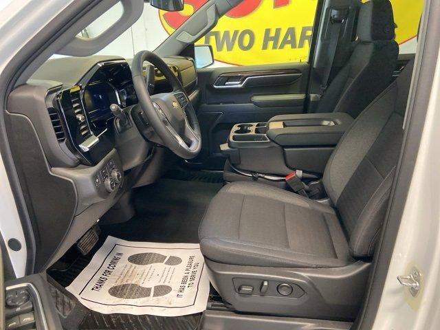 new 2025 Chevrolet Silverado 1500 car, priced at $48,692