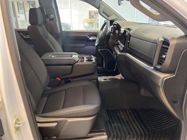 new 2025 Chevrolet Silverado 1500 car, priced at $48,692