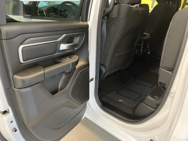 new 2025 Ram 1500 car, priced at $42,992