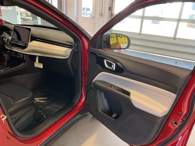 new 2025 Jeep Compass car, priced at $30,435