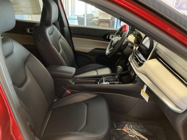 new 2025 Jeep Compass car, priced at $30,435