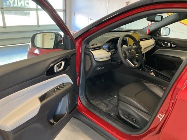 new 2025 Jeep Compass car, priced at $30,435