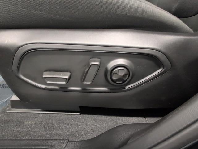 new 2025 Jeep Grand Cherokee car, priced at $38,415