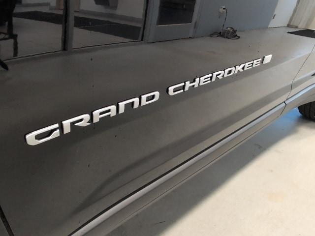 new 2025 Jeep Grand Cherokee car, priced at $38,415