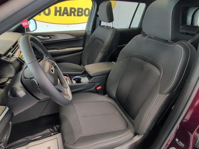 new 2025 Jeep Grand Cherokee car, priced at $38,415