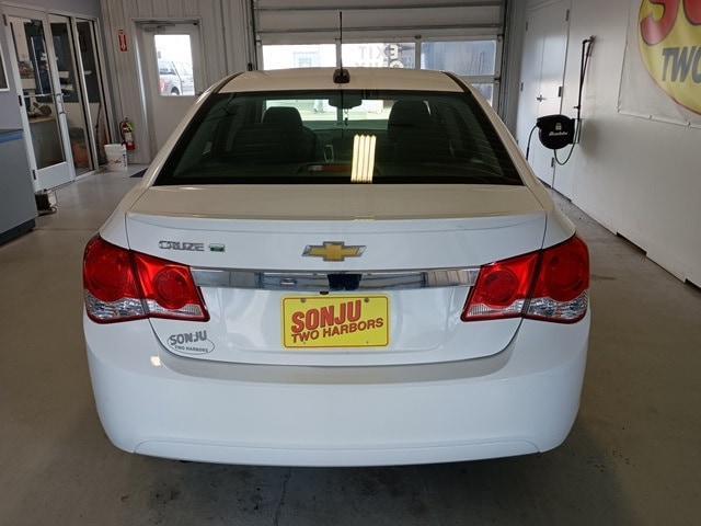 used 2015 Chevrolet Cruze car, priced at $9,350