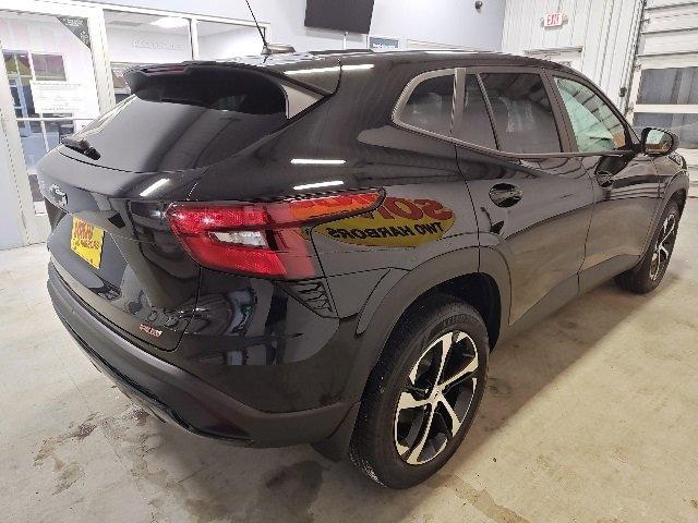 new 2025 Chevrolet Trax car