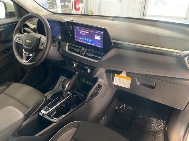 new 2025 Chevrolet TrailBlazer car, priced at $29,755