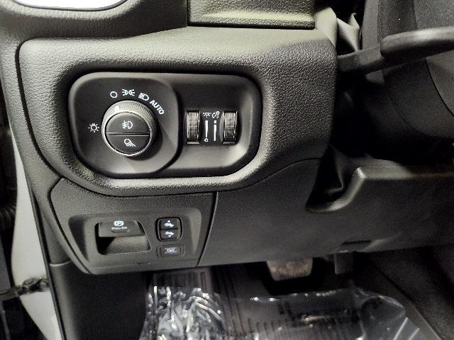 new 2025 Ram 1500 car, priced at $54,157