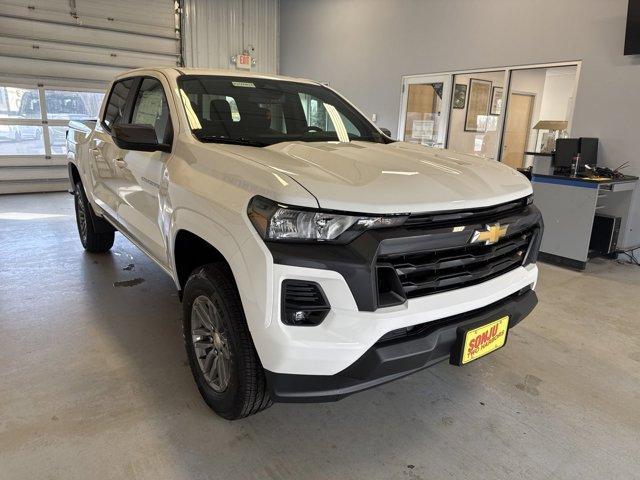 new 2024 Chevrolet Colorado car, priced at $42,160