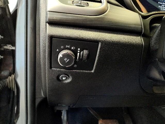 used 2021 Jeep Grand Cherokee car, priced at $21,487