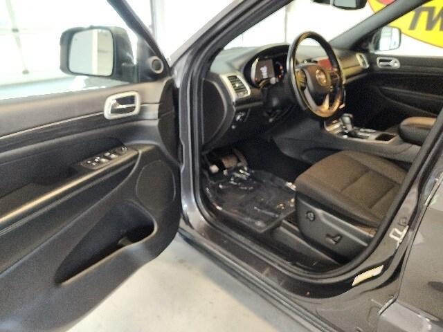 used 2021 Jeep Grand Cherokee car, priced at $21,487