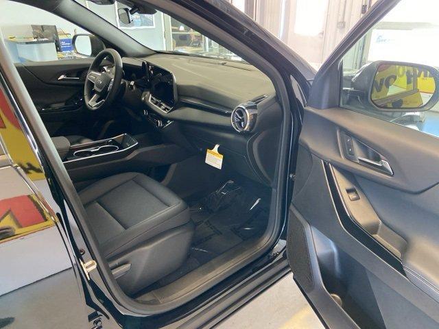new 2025 Chevrolet Equinox car, priced at $33,976