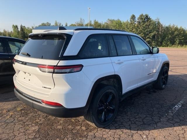 used 2023 Jeep Grand Cherokee car, priced at $32,394