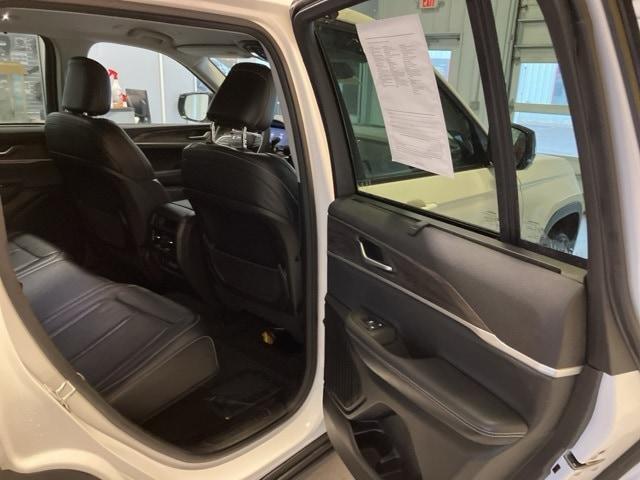 used 2023 Jeep Grand Cherokee car, priced at $30,989