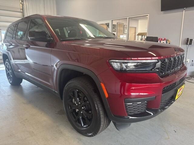new 2025 Jeep Grand Cherokee L car, priced at $42,725