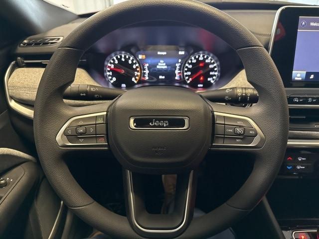 new 2025 Jeep Compass car, priced at $28,585