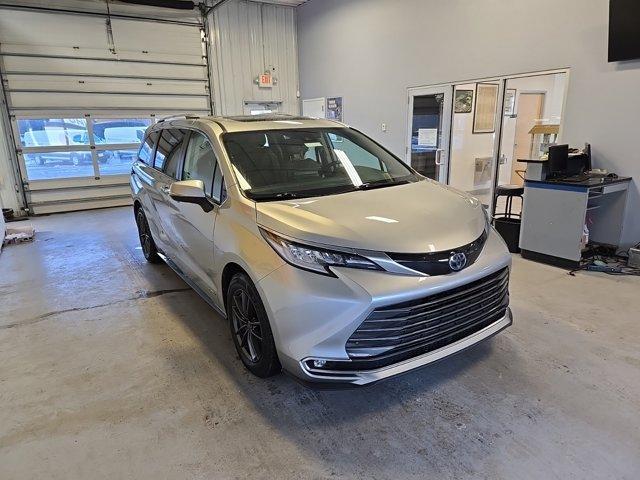 used 2021 Toyota Sienna car, priced at $33,271