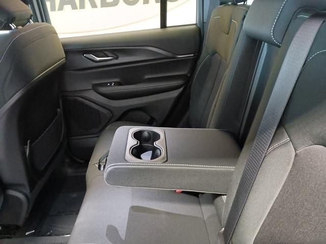 new 2025 Jeep Grand Cherokee car, priced at $39,820