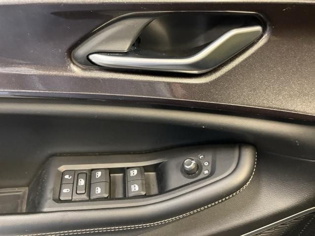 used 2022 Jeep Grand Cherokee car, priced at $28,594