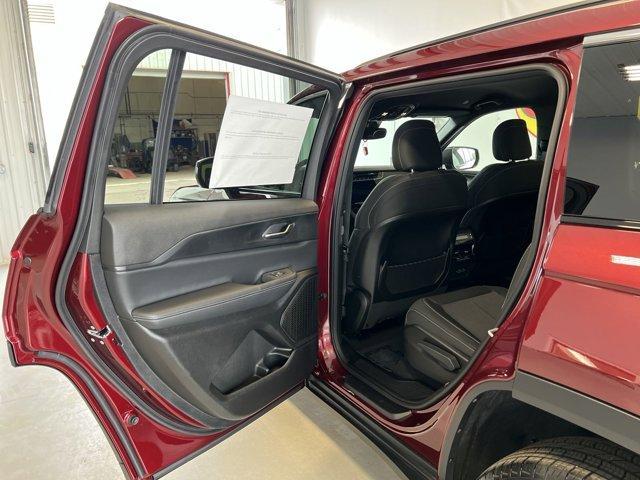 new 2024 Jeep Grand Cherokee L car, priced at $45,599