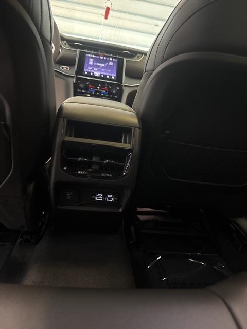 new 2025 Jeep Grand Cherokee car, priced at $42,130