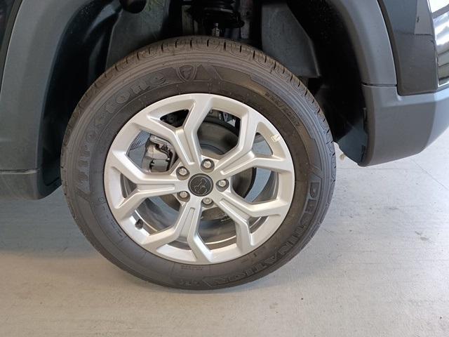 new 2025 Jeep Compass car, priced at $28,585